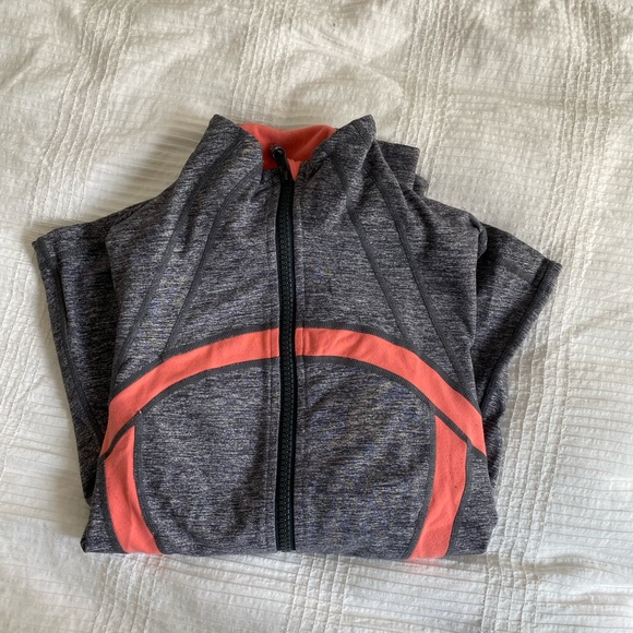 Lululemon jacket - Picture 2 of 2